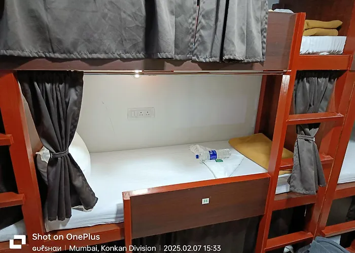 Asra Dormitory For Male And Female Mumbai